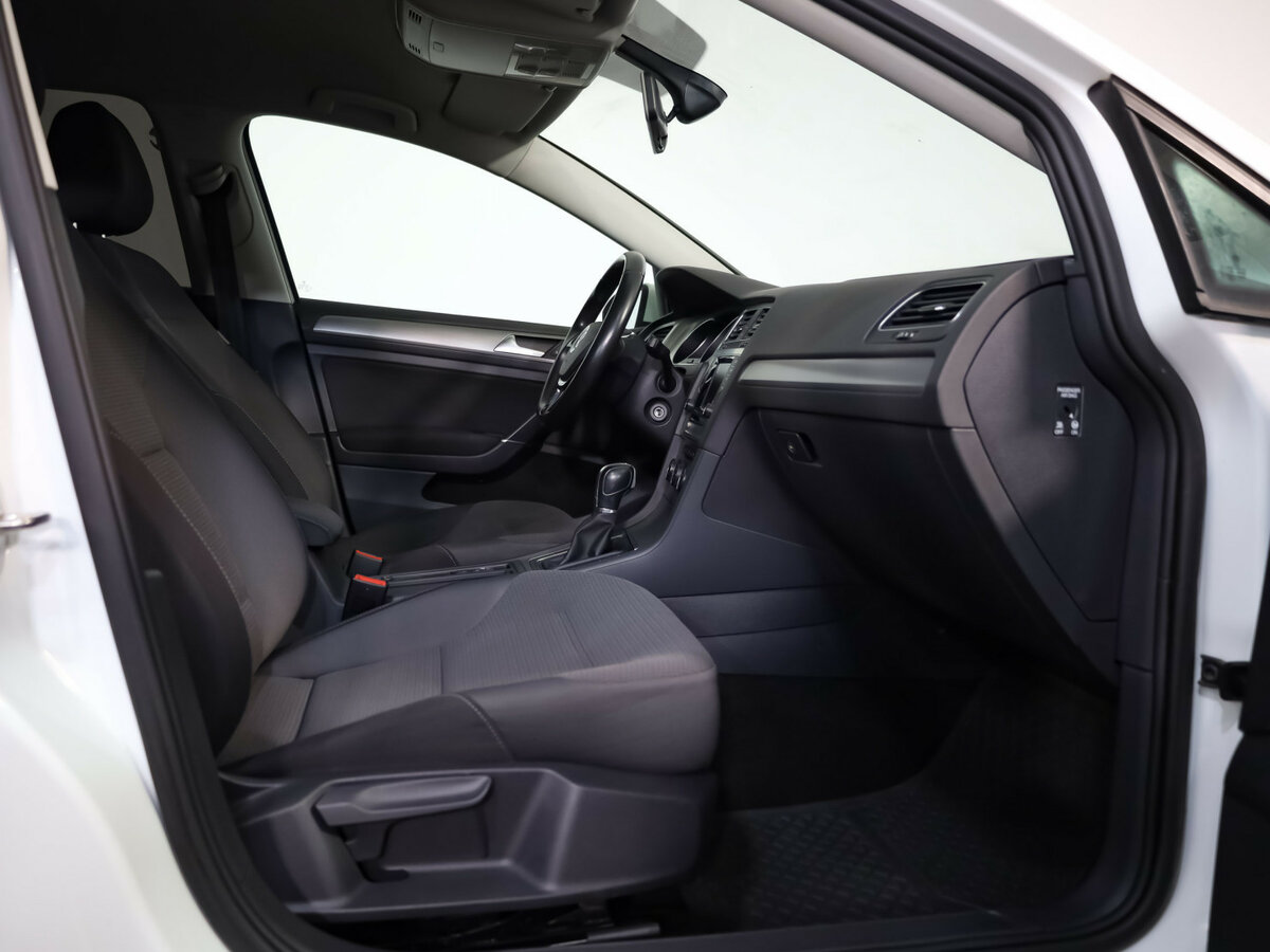 Купить Volkswagen Golf VII, 2015, 130 851 км, фото №21